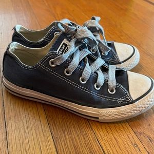 Kids Converse All Stars shoes 1.5